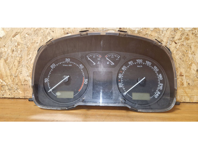 Панель приборов 1u0920811j   Skoda Octavia Mk1 (1U)       