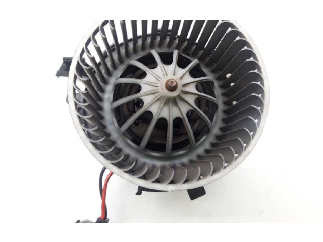 Вентилятор печки    8K1820021C   Audi A4 Allroad