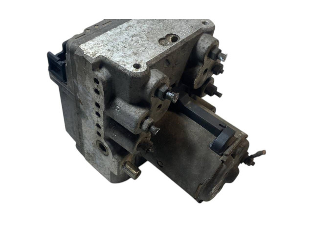 Блок АБС 701614111D, 0273004098 Volkswagen Transporter - Caravelle T4 1991 - 2003 года