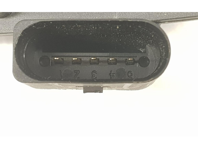 Моторчик заднего дворника 04L128063AD, 04L128063AD    Volkswagen Transporter - Caravelle T6