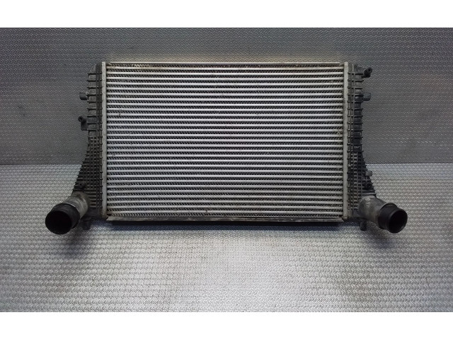 Интеркулер 1K0145803CA Volkswagen Caddy