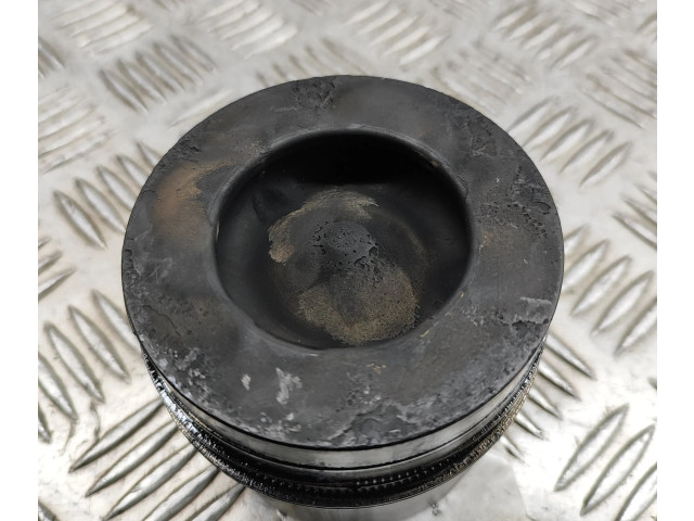 Píst 07L107065K Audi A6 S6 C6 4F CDYA