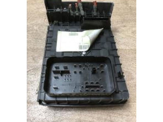 Pojistková skříňka Volkswagen Tiguan 2007