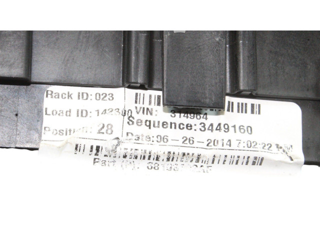 Блок предохранителей 68193002AF Jeep Cherokee