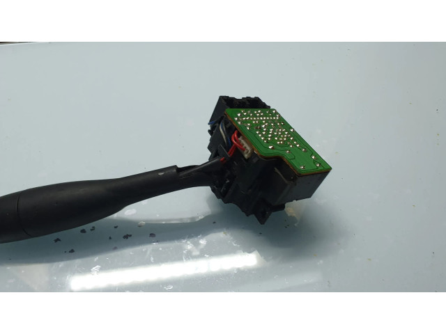 Ручка стеклоочистителей Mitsubishi Galant