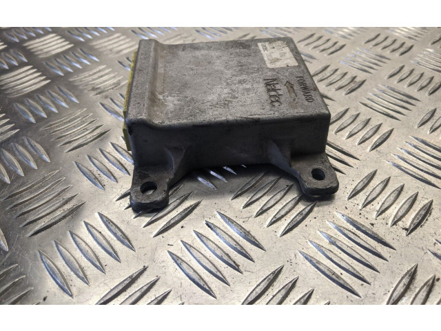 Блок подушек безопасности 3322049, GG3E57K30   Mazda 626