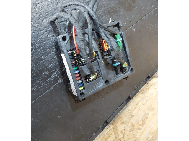   Pojistková skříňka 7M3962258AG, S120042200B   Seat Alhambra (Mk1) 2009