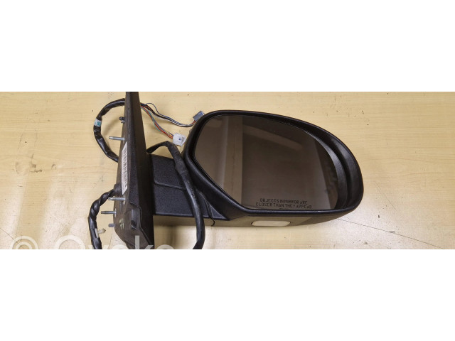 Зеркало электрическое     правое   Chevrolet Suburban     