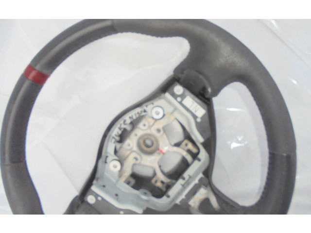 Volant Nissan Juke I F15 2010