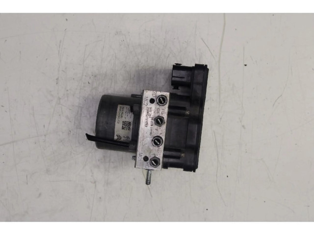 Jednotka ABS Opel Crossland X 2017