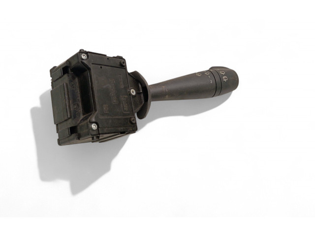 Ручка стеклоочистителей E1109568 Dacia Duster