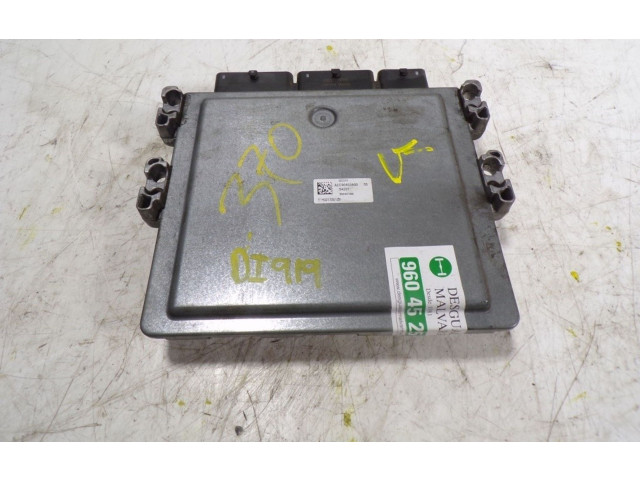 Блок управления двигателя 237106677R, 237106968R Dacia Lodgy