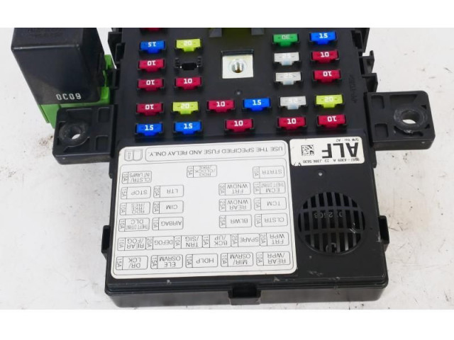 Блок предохранителей 95974309A   Chevrolet Spark    