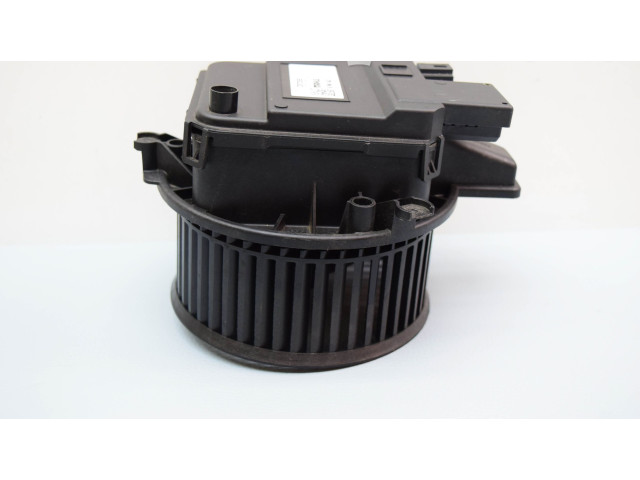Вентилятор печки 4M1820021 Audi Q5 SQ5