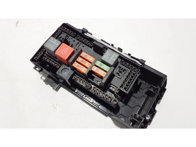 Блок предохранителей A2139068801 Mercedes-Benz EQC