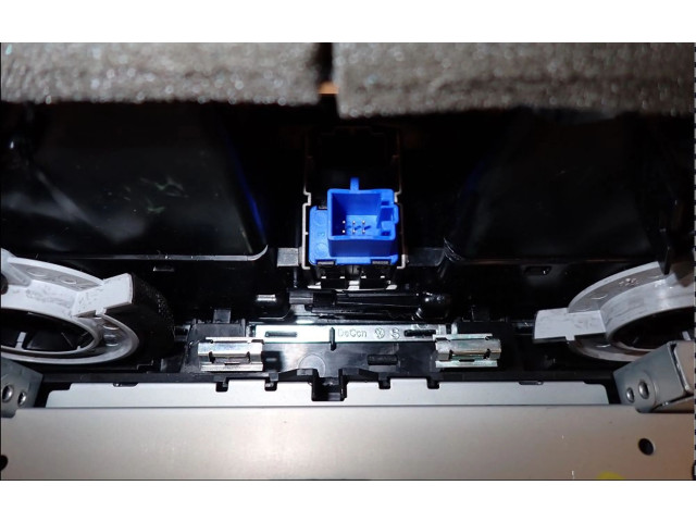 Дисплей    5G0919605   Volkswagen Golf VII