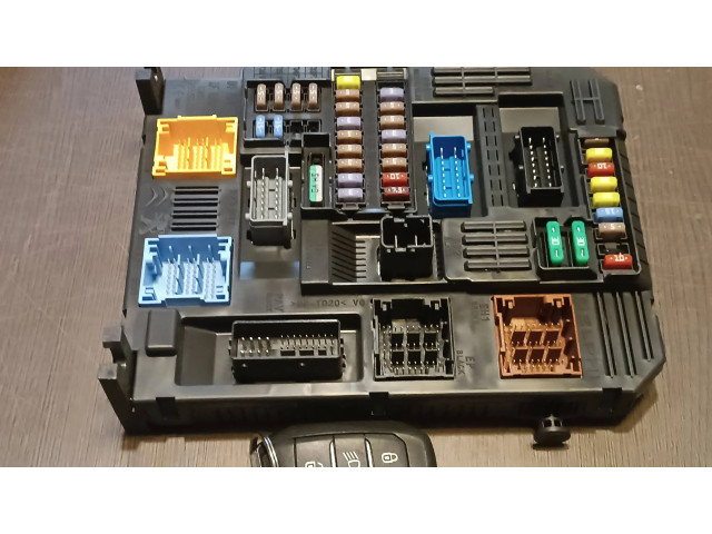 Блок комфорта 9830708180, 0442061729   Peugeot 2008 II   