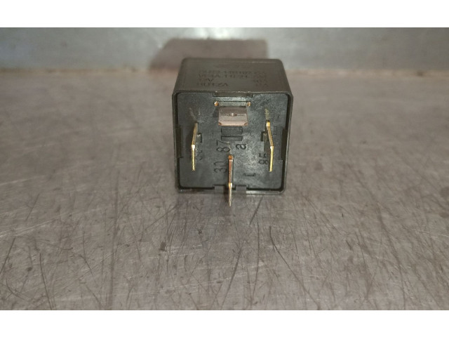 Блок предохранителей DH2214B192CA, VF4A11F21Z33TE Jaguar XE