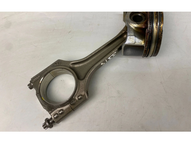  Поршень с шатуном DNUE 02606LJ1, 4202606LJ1  Audi A3 S3 8V  