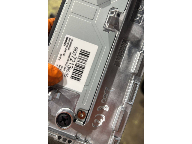 Дисплей    9837721380   Peugeot 2008 II