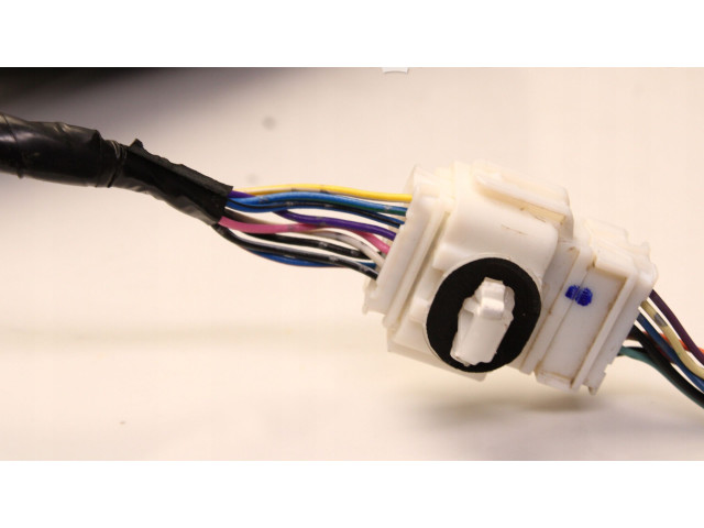 Зеркало электрическое Honda FR-V 2004 - 2009 года