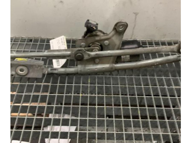 Моторчик дворников     Volvo V70