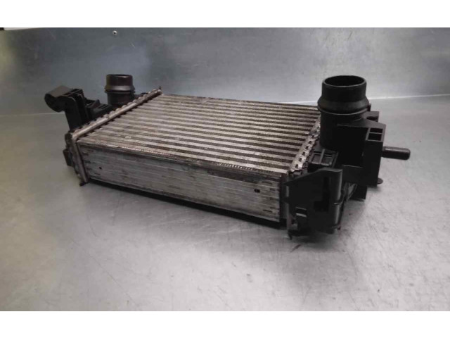 Интеркулер  13283253, 1302143   Opel Meriva B 