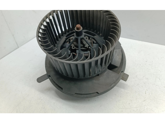 Вентилятор печки 1K1819015A, 983226W Skoda Octavia Mk2 (1Z)