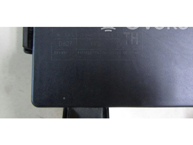 Pojistková skříňka Nssan Juke I F15 2015