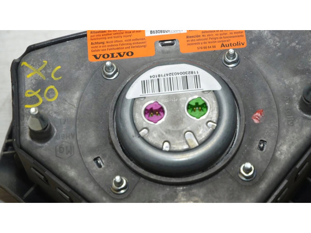 Подушка безопасности водителя 8686223 Volvo XC90