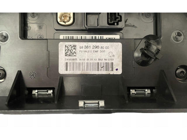 Дисплей    9838129680   Peugeot 2008 II