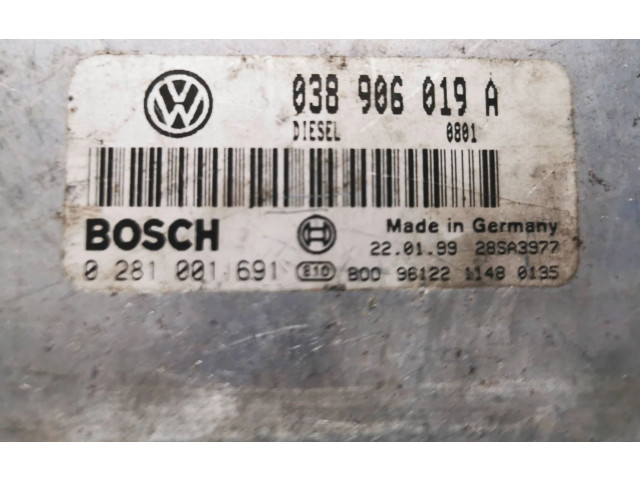 Řídící jednotka 038906019A, 28SA3977   Audi A4 S4 B5 8D 1998