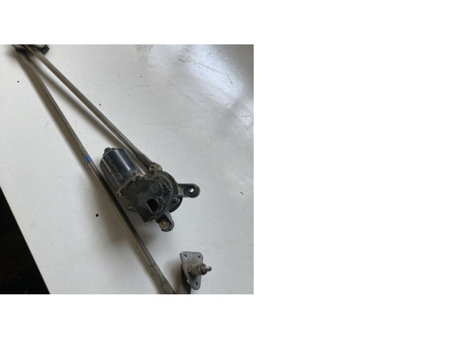 Стеклоочиститель лобового стекла