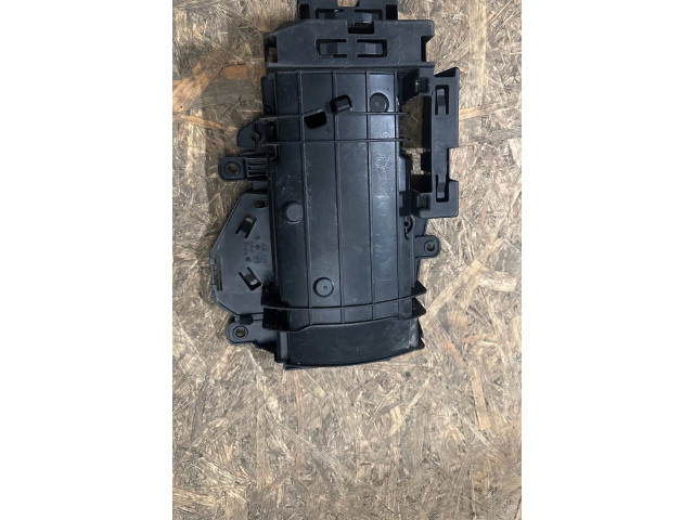 Блок предохранителей  9397076   BMW X3 G01    