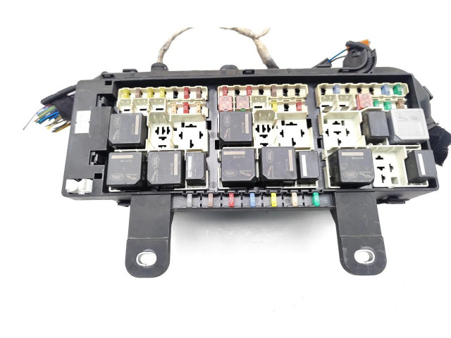 Pojistková skříňka Jaguar F-Pace 2016