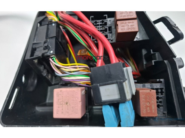 Блок предохранителей 6001548525 Dacia Logan I