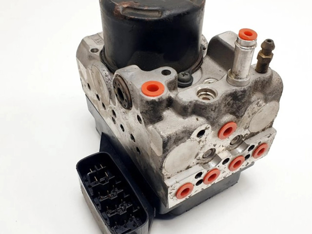Блок АБС 1338005510, 4454053030 Lexus IS 200-300 1999-2005 года
