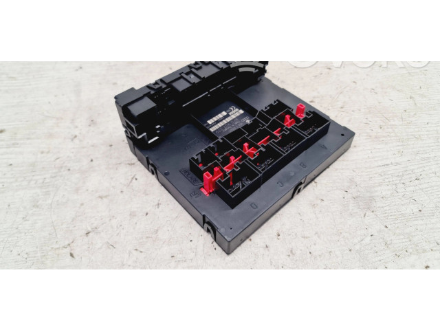 Блок предохранителей 8P0907279J Audi A3 S3 8P