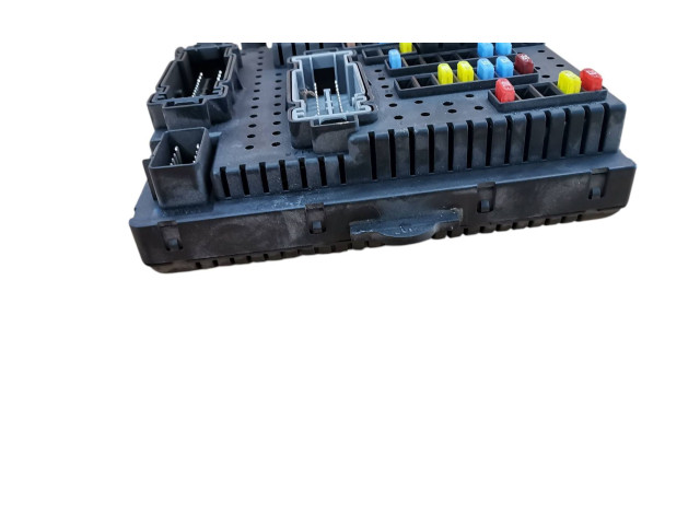 Блок предохранителей 28017881, 06W225   Volvo V70    