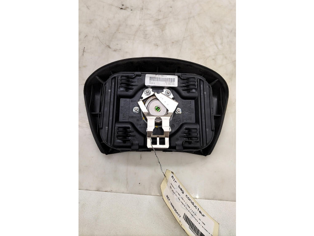 Подушка безопасности водителя 8200676895   Renault Trafic II (X83)