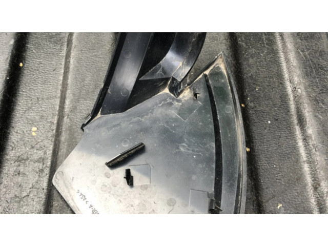 Отделка (ленточка) заднего фонаря