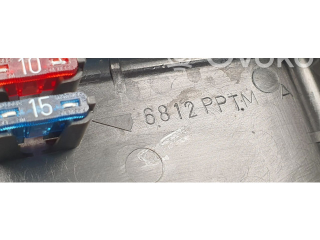 Pojistková skříňka 7154-1001 Toyota Celica T200 1991