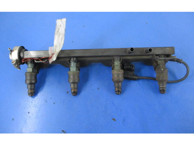 Vstřikovací lišta 1727234, 1727234 BMW 3 E36 ---