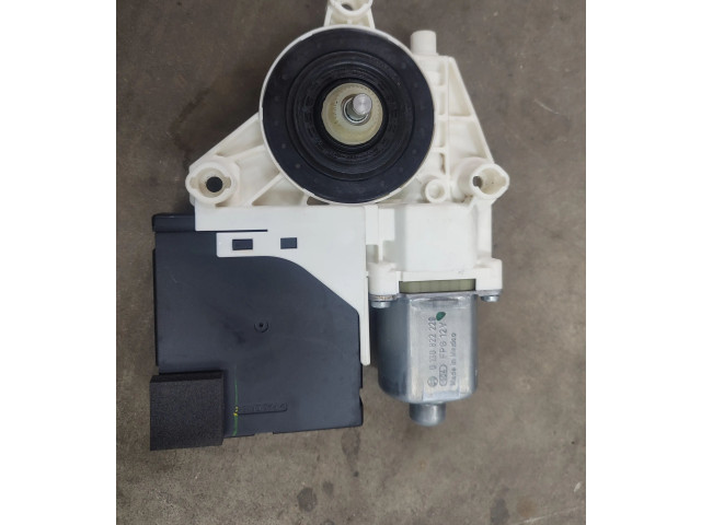 Рычаг переключения передач 561959702B   Volkswagen PASSAT B7 USA  