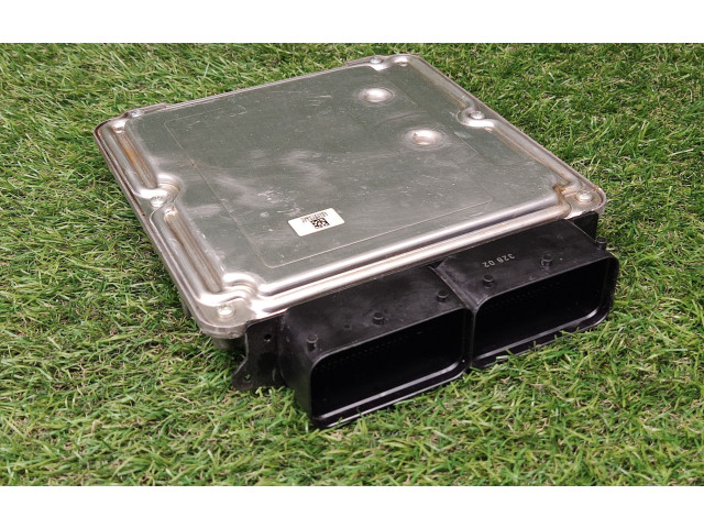 Řídící jednotka 06L907309B, 0261S12720   Volkswagen Tiguan Allspace 2019