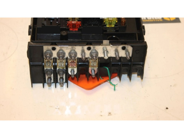 Блок предохранителей 1K0937125, 1K0937125 Volkswagen Golf Plus