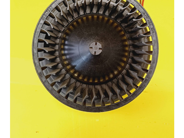 Вентилятор печки    6N1819021, 3137020027   Seat Inca (6k)