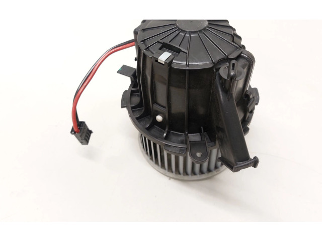 Вентилятор печки       Audi Q5 SQ5