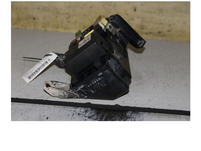 Pojistková skříňka Mitsubishi Pajero 2000