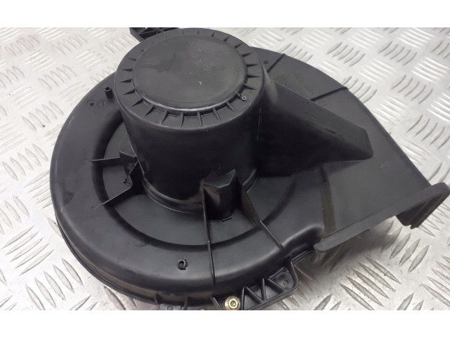 Вентилятор печки 6Q1820015 Skoda Fabia Mk1 (6Y)